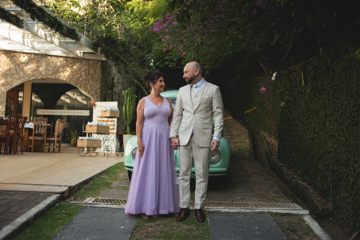 fotografia noivo se arrumando | dia do noivo vila monsaraz