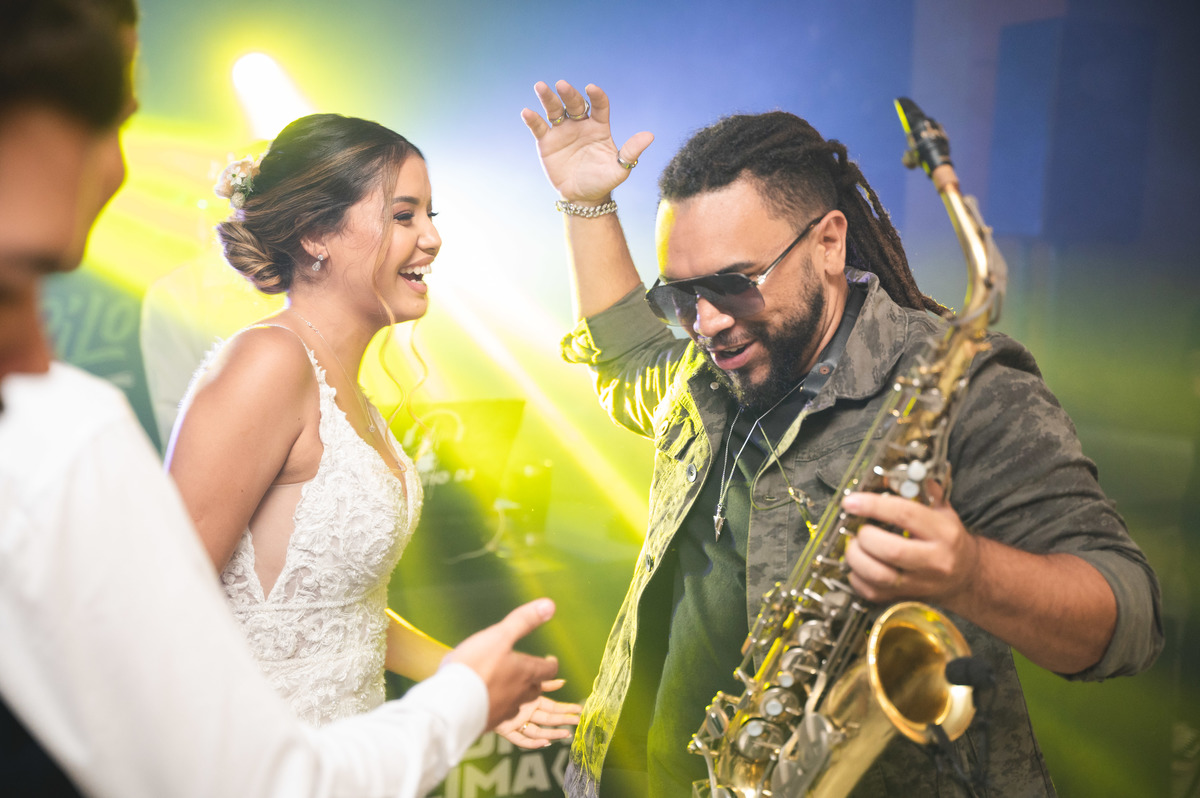 dança dos noivos abertura de pista sitio martins | DJ com sax pista de danca 