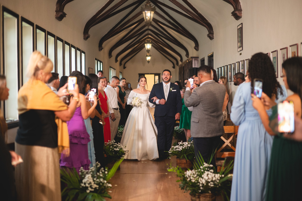 entrada da noiva casamento castelo country club | casamento classico petropolis