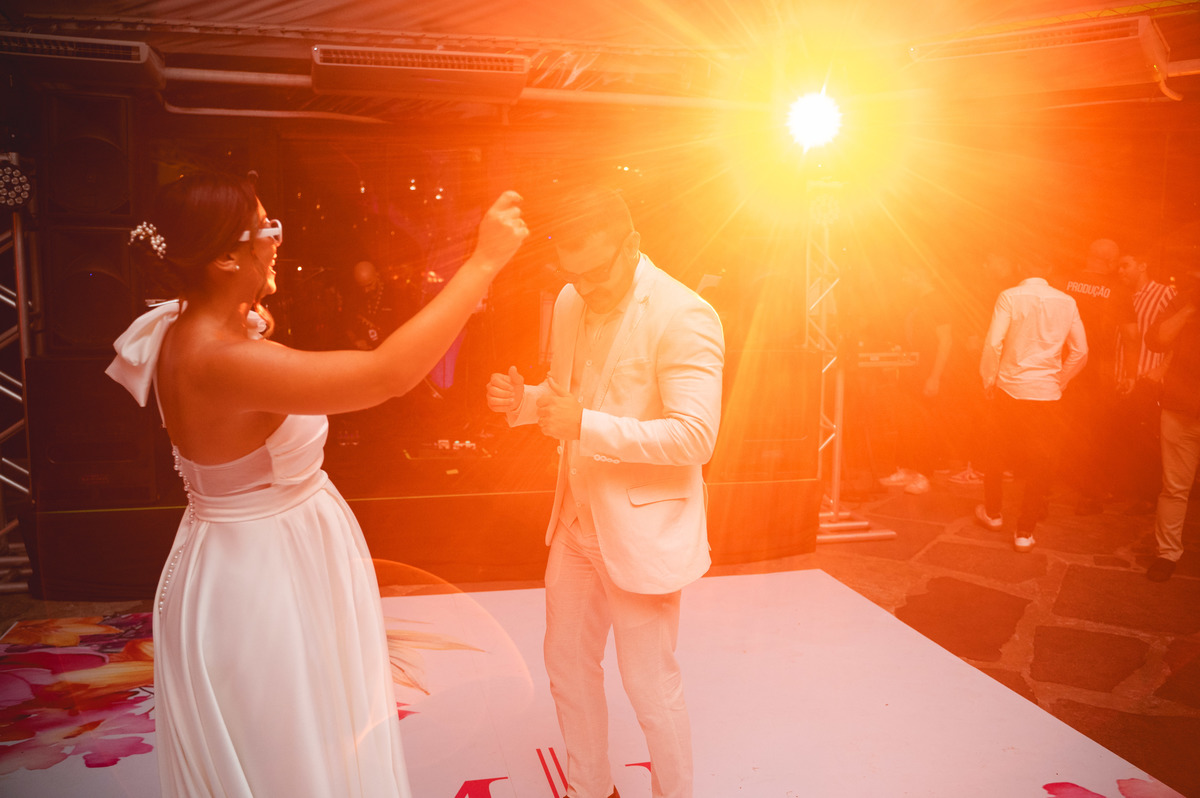 Fotografia de pista de dança de casamento animada zefiro eventos