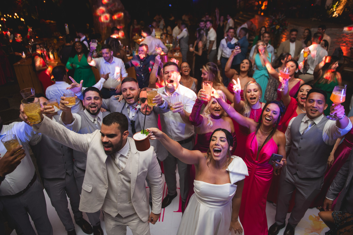 Fotografia de pista de dança de casamento animada zefiro eventos