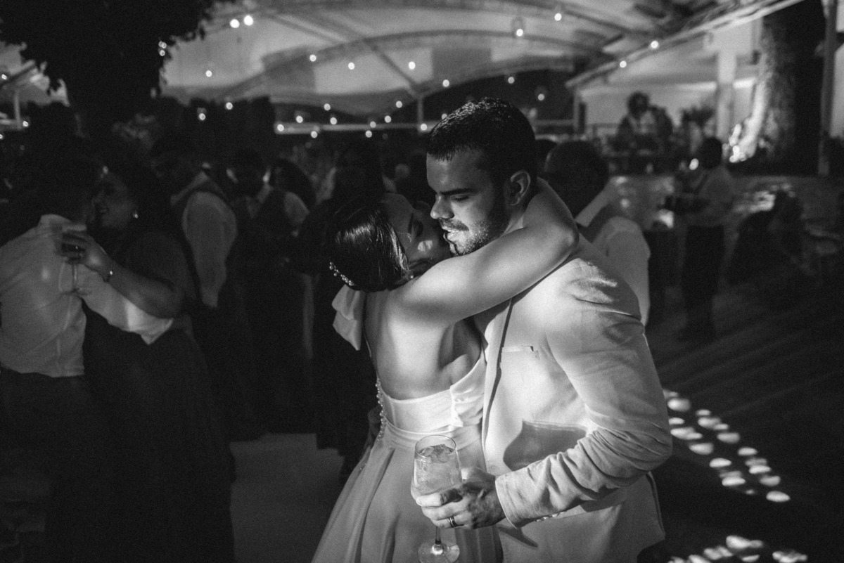 Fotografia de pista de dança de casamento animada zefiro eventos