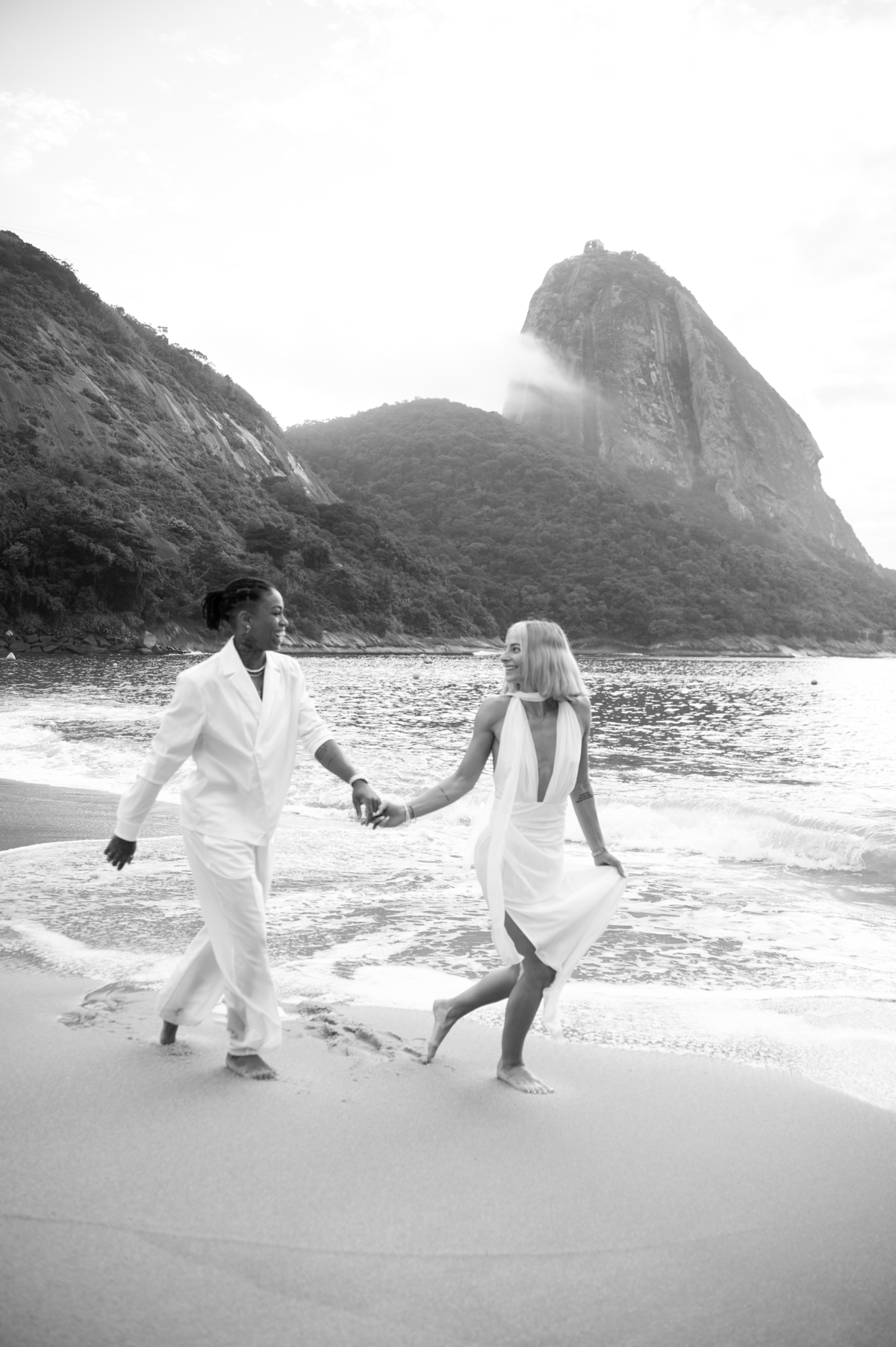 ensaio pre wedding lesbicas rio de janeiro | fotografo de casamento rio de janeiro | pre wedding praia vermelha