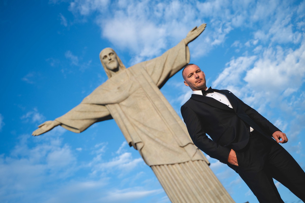 groom in destination wedding rio de janeiro 