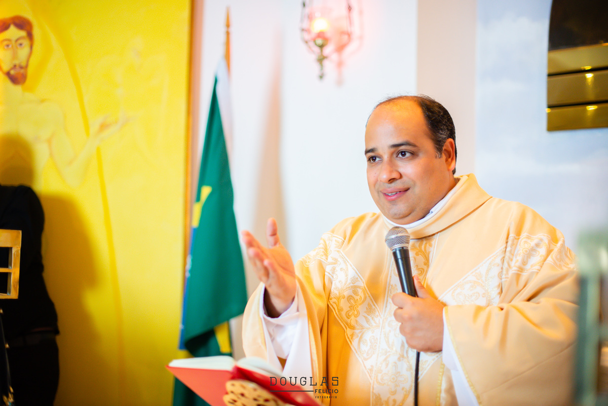 padre omar casamento no cristo