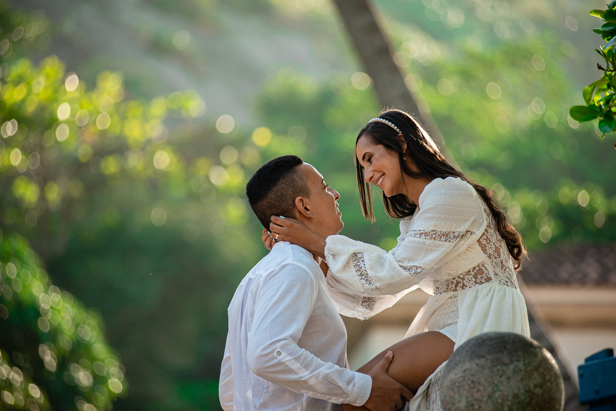 Ensaio de casal Praia Vermelha, Urca Rio de Janeiro RJ - nascer do sol