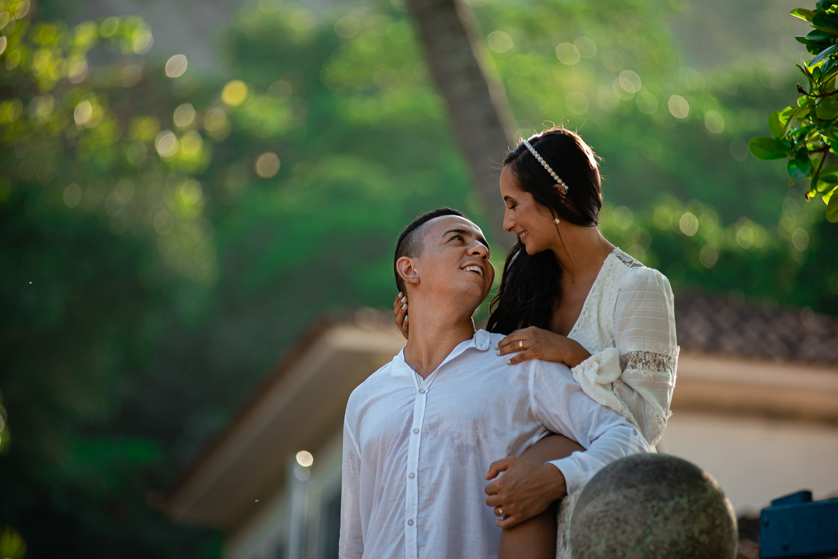 Ensaio de casal Praia Vermelha, Urca Rio de Janeiro RJ - nascer do sol