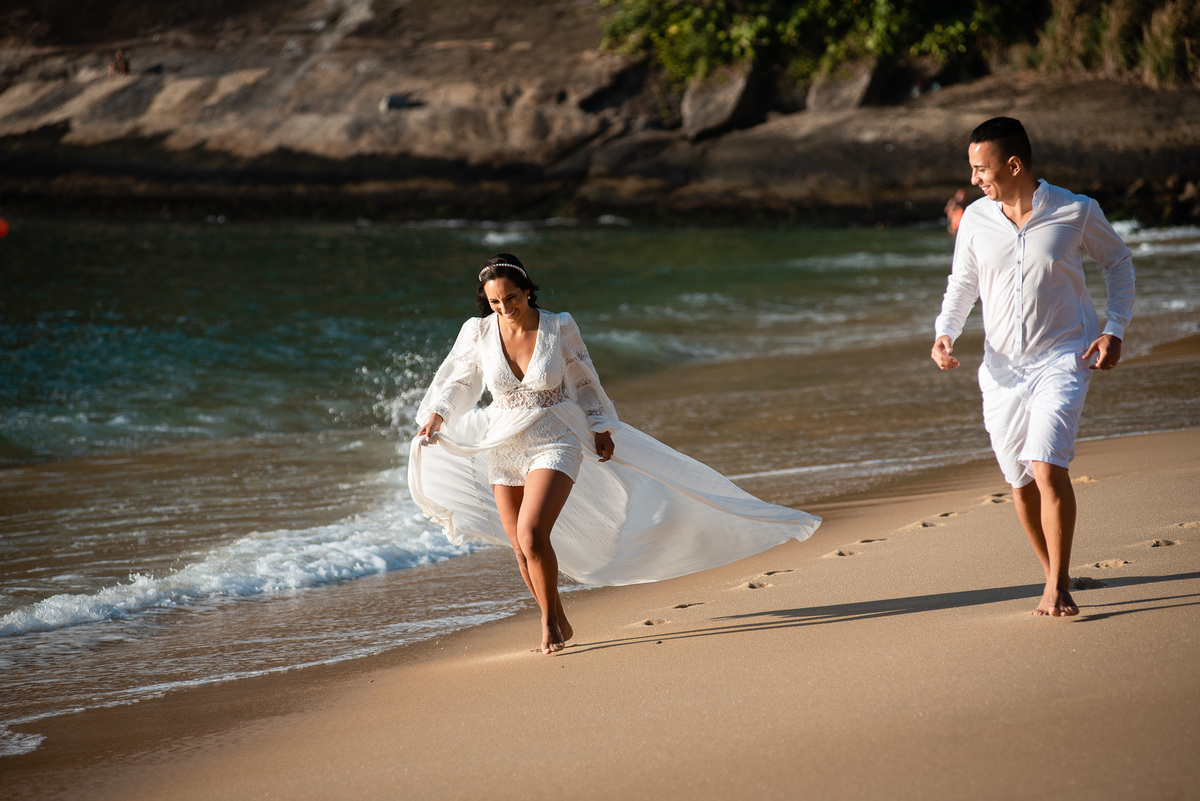 Ensaio de casal Praia Vermelha, Urca Rio de Janeiro RJ - nascer do sol