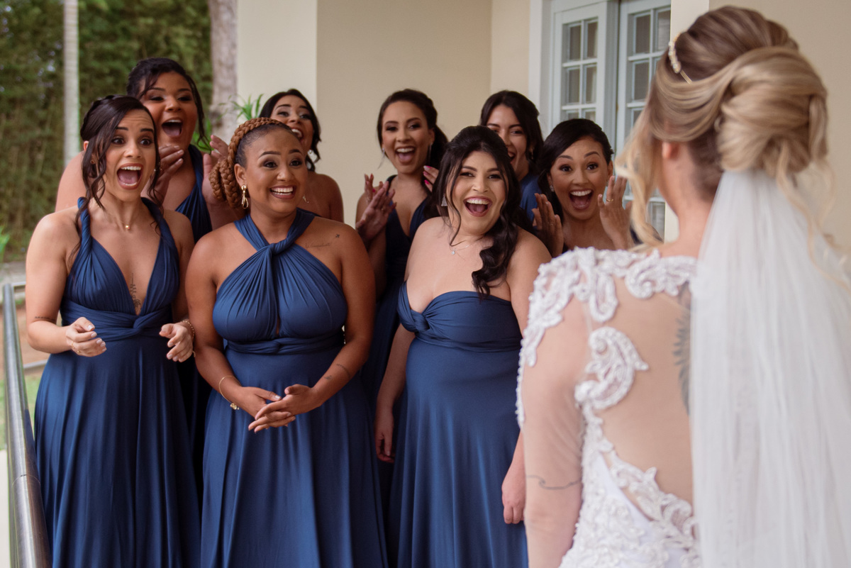Fotografia de Casamento ao ar livre Bianca e Fernando | Rio de Janeiro - RJ | Fotografo Douglas Felicio Especialista em casamentos | first look madrinhas
