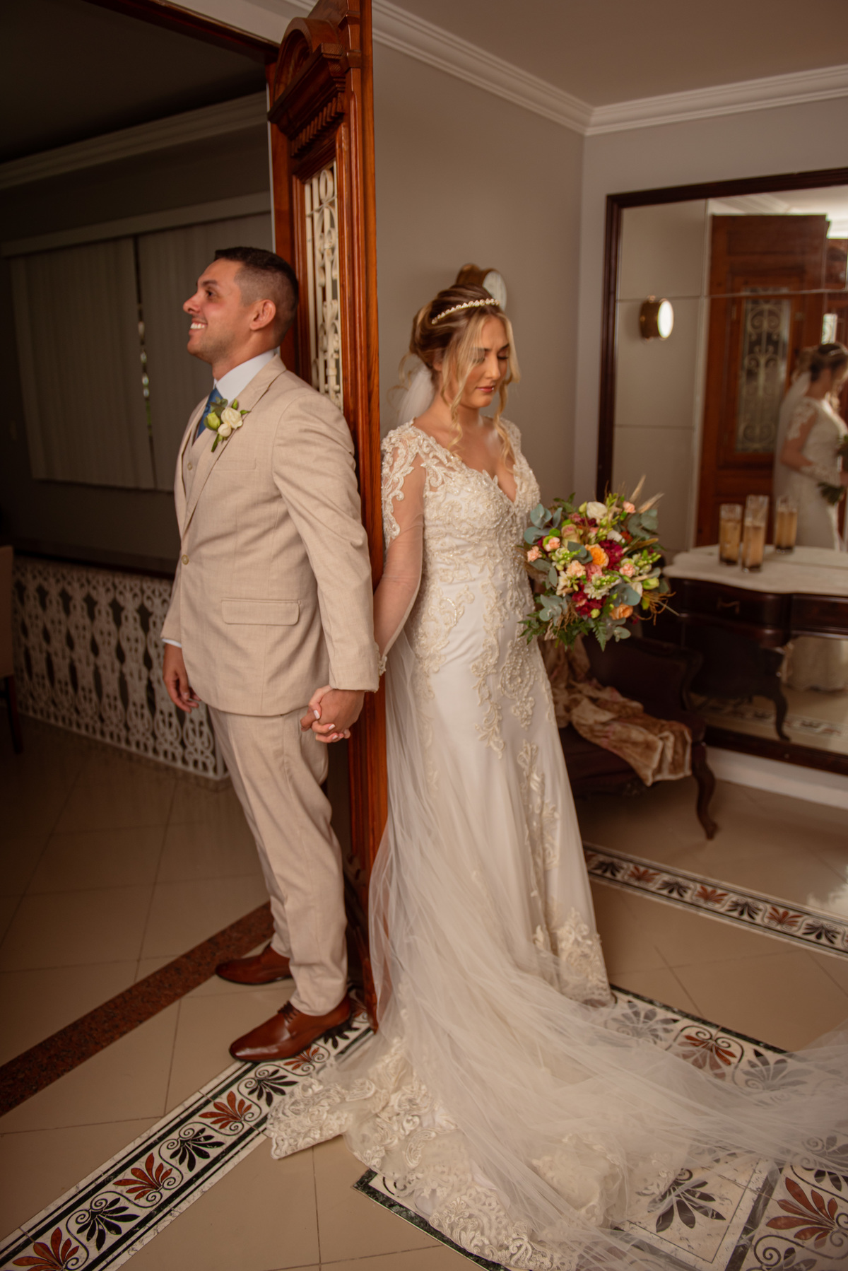 villa antua | Fotografia de Casamento ao ar livre Bianca e Fernando | Rio de Janeiro - RJ | Fotografo Douglas Felicio Especialista em casamentos |  first touch noivos