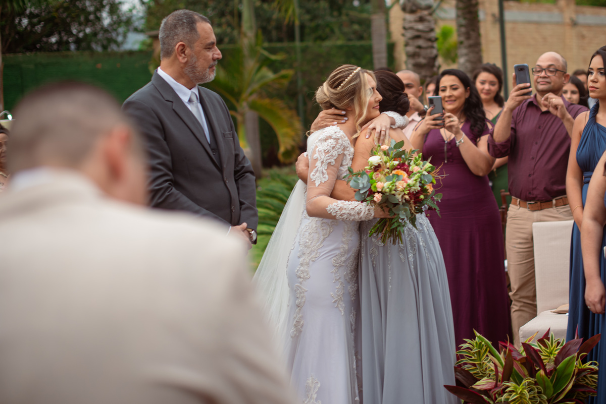 Fotografia de Casamento ao ar livre Bianca e Fernando | Rio de Janeiro - RJ | Fotografo Douglas Felicio Especialista em casamentos |  mae