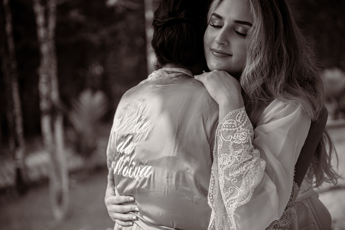 Fotografia de Casamento ao ar livre Bianca e Fernando | Rio de Janeiro - RJ | Fotografo Douglas Felicio Especialista em casamentos |  carinho de mae