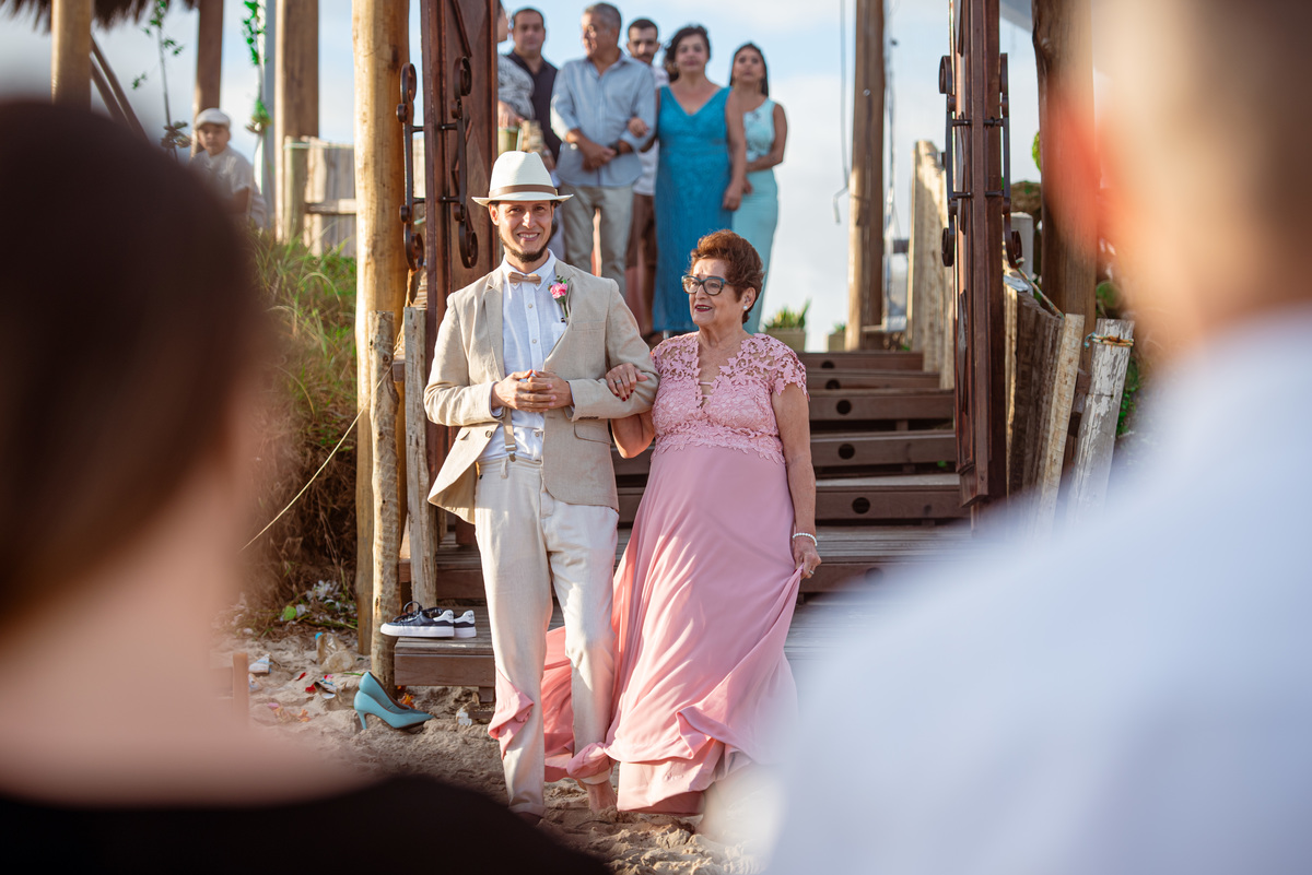 fotografia de casamento na praia | vestido da noiva | douglas felicio  especialista em casamentos | fotografo de casamento no rio de janeiro | maquiagem da noiva | vestido da noiva | casamento na praia | destination wedding |  entrada do noivo