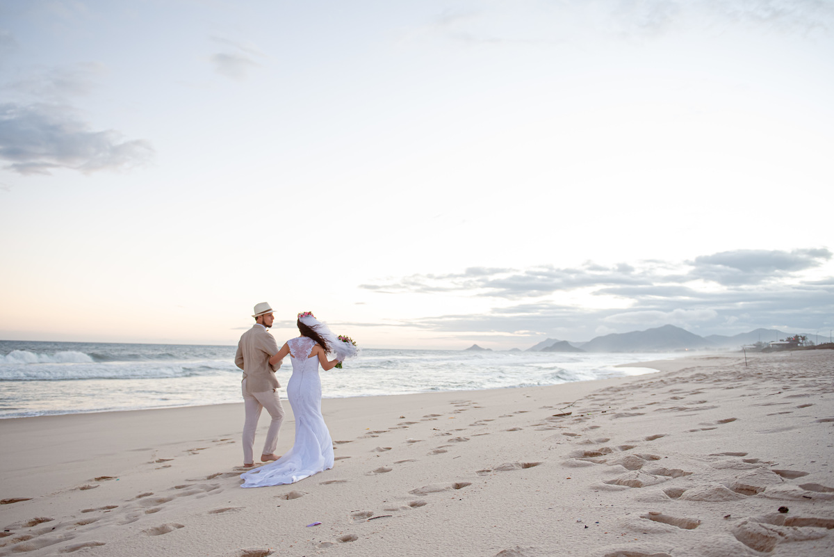 fotografia de casamento na praia | vestido da noiva | douglas felicio  especialista em casamentos | fotografo de casamento no rio de janeiro | maquiagem da noiva | vestido da noiva | casamento na praia | destination wedding | vestido da noiva