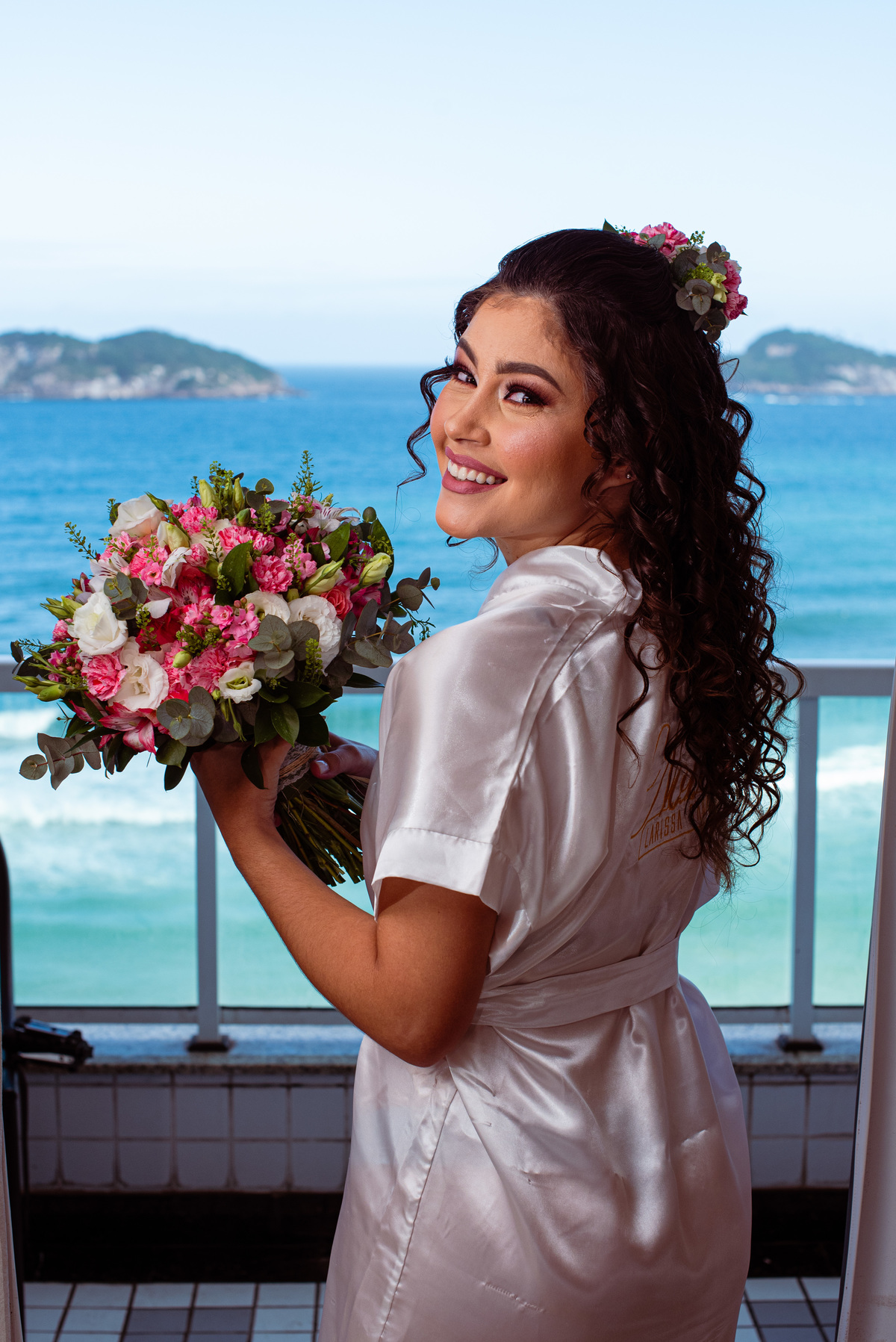 fotografia de casamento na praia | vestido da noiva | douglas felicio  especialista em casamentos | fotografo de casamento no rio de janeiro | maquiagem da noiva | vestido da noiva | casamento na praia | destination wedding |  noiva making of