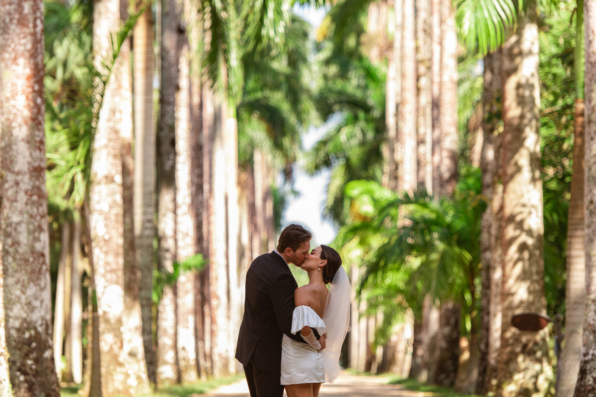 ensaio pre wedding jardim botanico | ensaio de casal jardim botanico palmeiras | foto de casal jardim botanico  | fotografo de casamento no rio de janeiro | mini wedding | casa de festas rj | fotografia de casamento rj