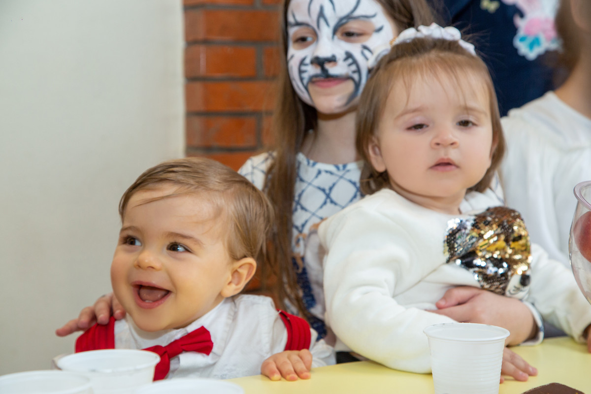 Martin brincando no aniversário
