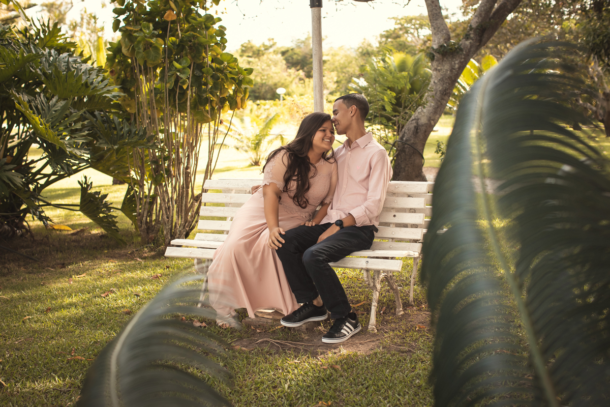 Procurando inspiração pra o seu casamento veja esse Ensaio Pré wedding no Lago dos sonhos em Caruaru, 