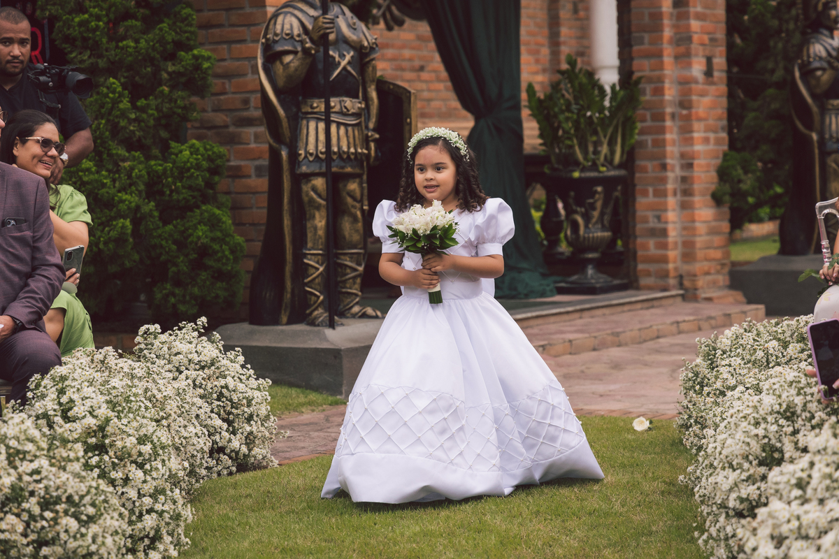 Casamento clássico no Castelo Pargentino em Sairé