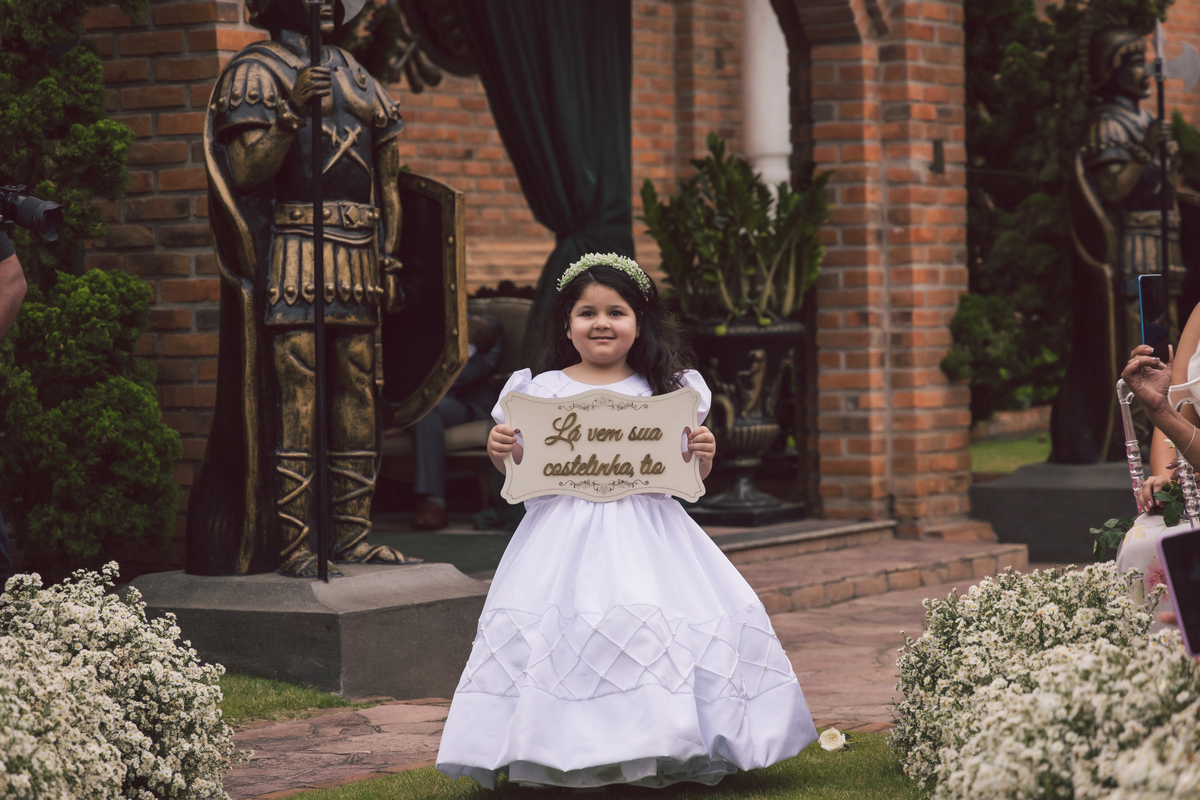 Casamento clássico no Castelo Pargentino em Sairé