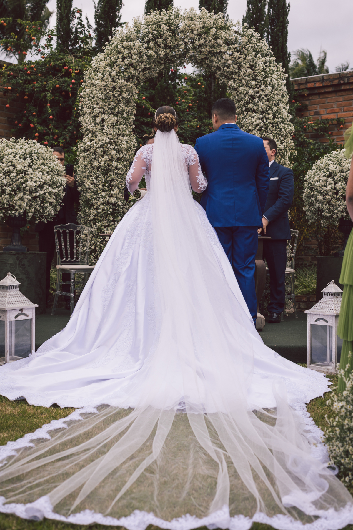 Casamento clássico no Castelo Pargentino em Sairé