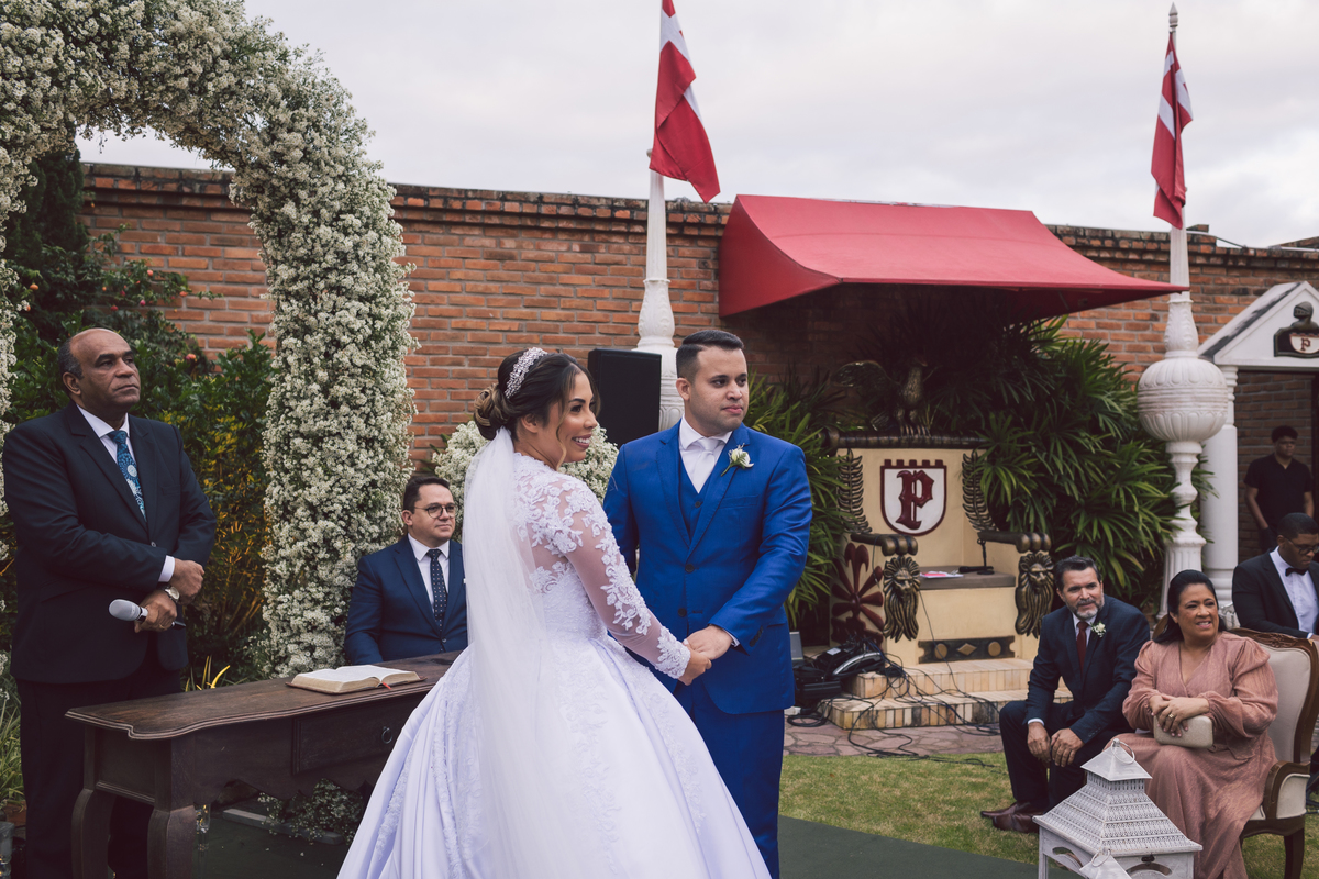 Casamento clássico no Castelo Pargentino em Sairé