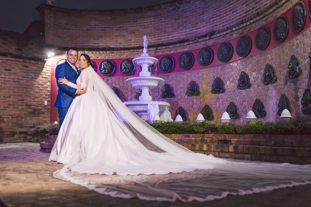 Casamento clássico no Castelo Pargentino em Sairé