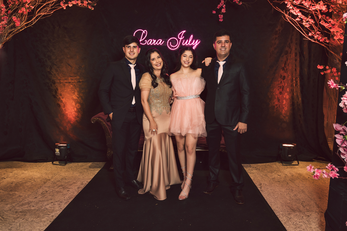 Festa de 15 anos em Toritama
#fotografode15anos #quinzeanos