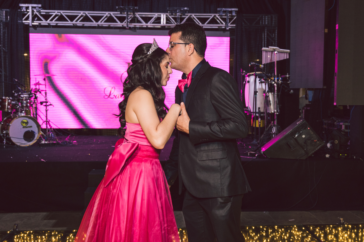 Festa de 15 anos em Toritama
#fotografode15anos #quinzeanos