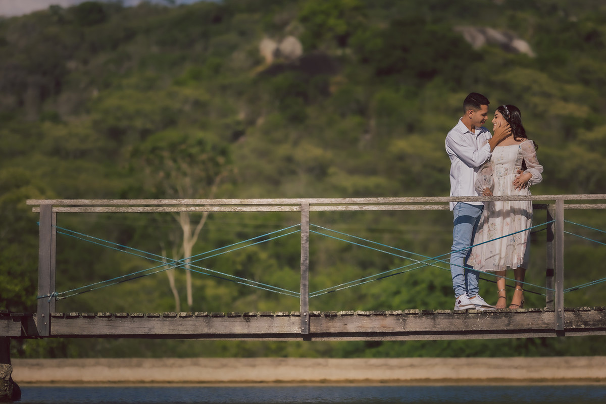 Pré-wedding sob a luz do sol. #PréWedding #Fotógrafo