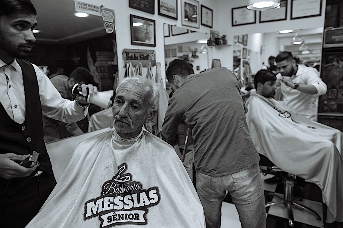 making off da noiva, noiva se arrumando, no quarto com as mães, no quarto com as irmãs , fotos do making of, fotos lindas de casamento noiva entrando no altar, festa de casamento, Samilla e Pipoca