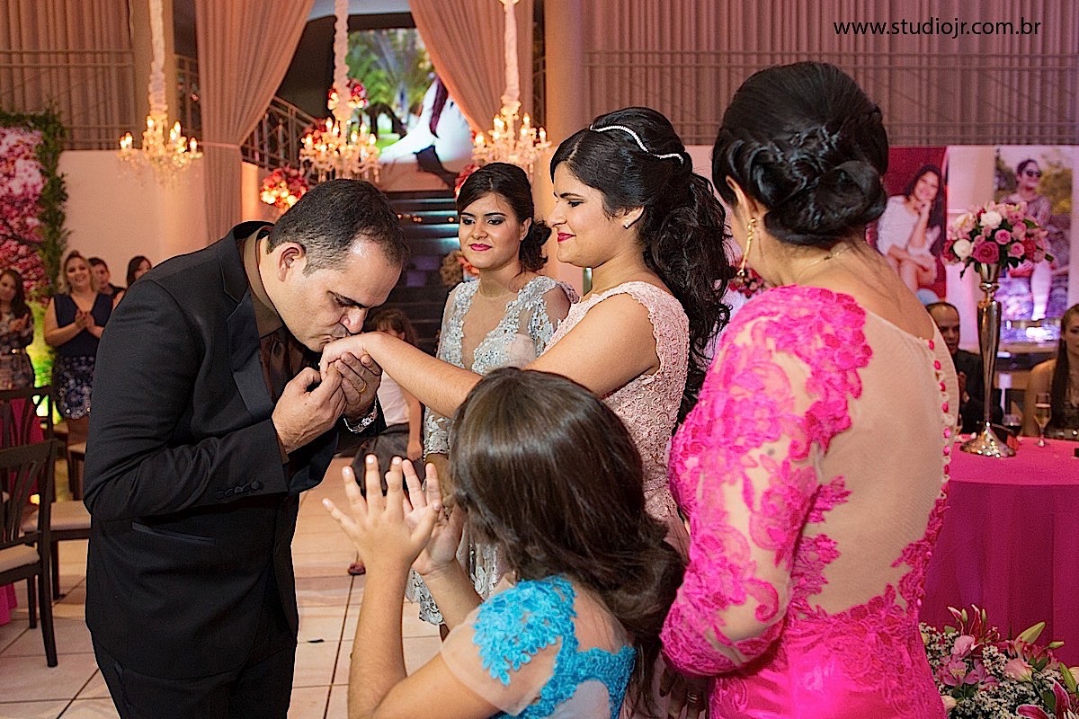 Fotografo de 15 anos, fotos de casamento, 15 anos, debutante, fotos modernas, fotos descontraidas, aniversarios, valsa, dança maluca, dança , fotografo de casamento em caruaru,melhor fotografo de caruaru, toritama, santa cruz, bezerros, gravata, santa cru