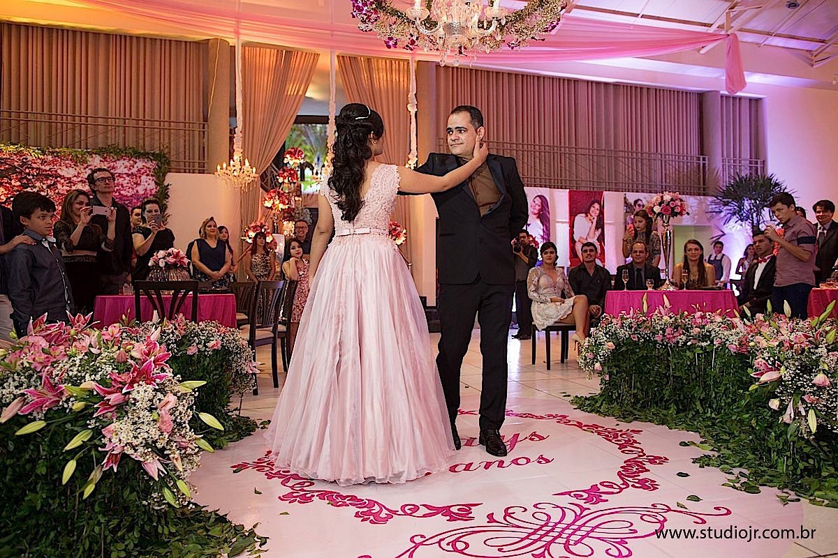 Fotografo de 15 anos, fotos de casamento, 15 anos, debutante, fotos modernas, fotos descontraidas, aniversarios, valsa, dança maluca, dança , fotografo de casamento em caruaru,melhor fotografo de caruaru, toritama, santa cruz, bezerros, gravata, santa cru