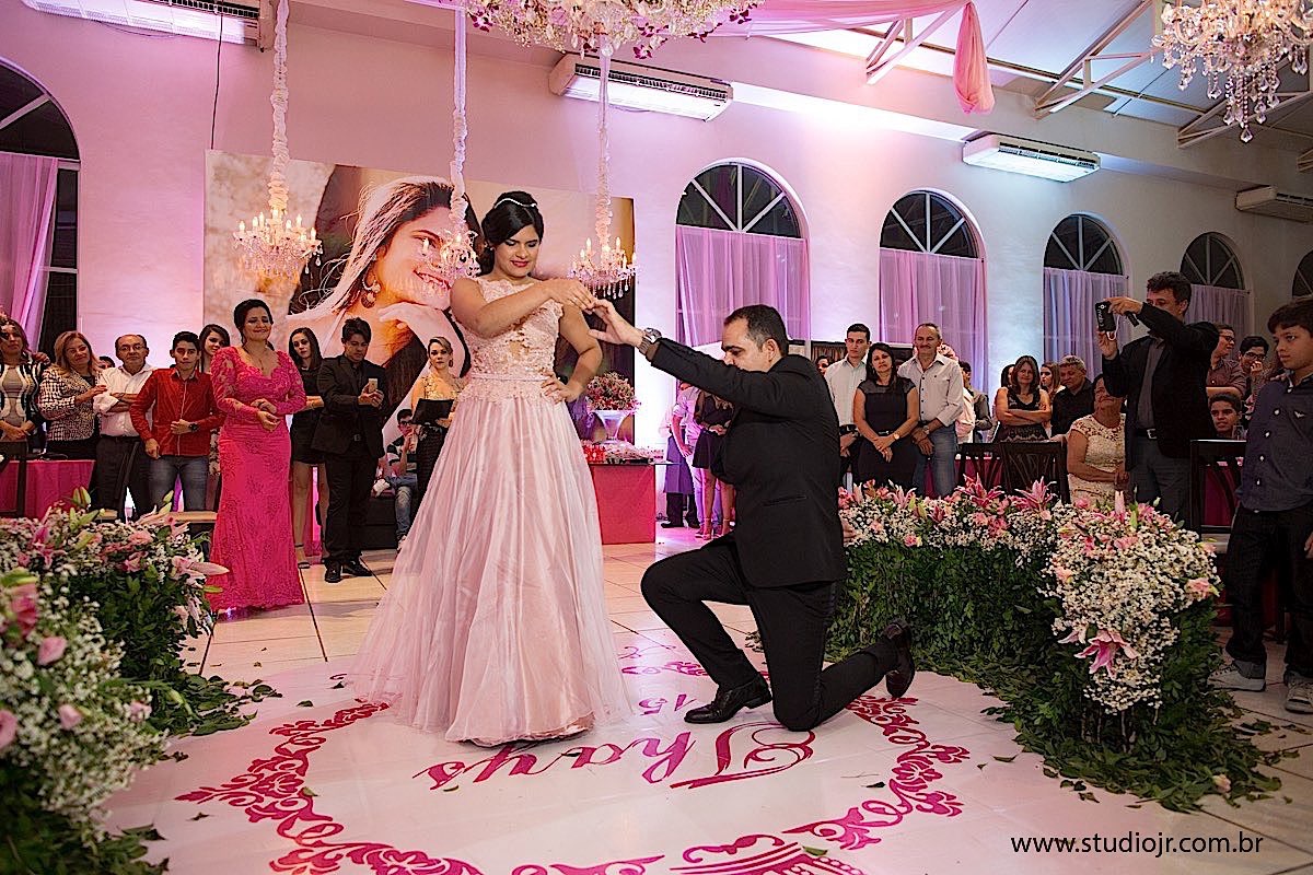 Fotografo de 15 anos, fotos de casamento, 15 anos, debutante, fotos modernas, fotos descontraidas, aniversarios, valsa, dança maluca, dança , fotografo de casamento em caruaru,melhor fotografo de caruaru, toritama, santa cruz, bezerros, gravata, santa cru