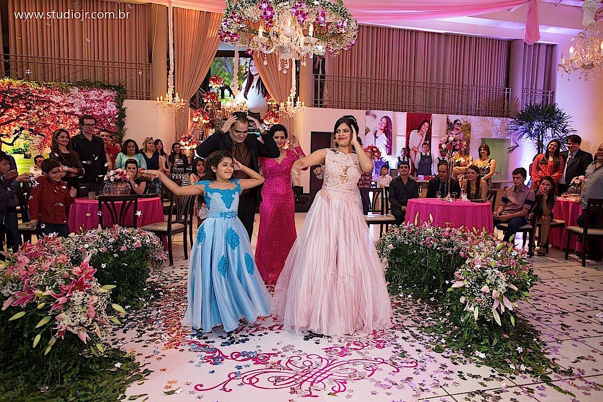 Fotografo de 15 anos, fotos de casamento, 15 anos, debutante, fotos modernas, fotos descontraidas, aniversarios, valsa, dança maluca, dança , fotografo de casamento em caruaru,melhor fotografo de caruaru, toritama, santa cruz, bezerros, gravata, santa cru
