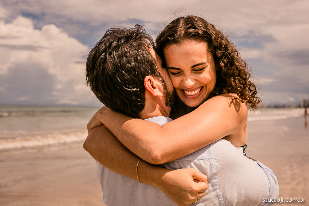 ensaio casal pre casamento na panela do poço em Recife
