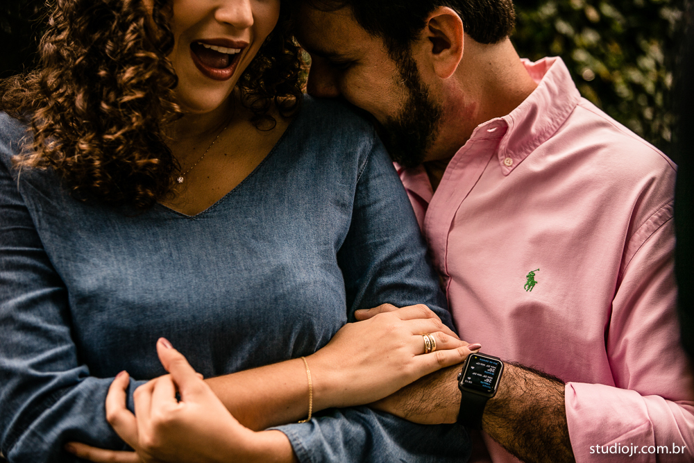 ensaio casal pre casamento na panela do poço em Recife