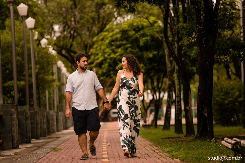 ensaio casal pre casamento na panela do poço em Recife