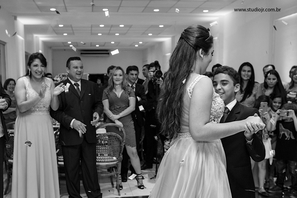 Fernanda Candido, no chez vous, em campina grande, festa
Fotografo de 15 anos, fotos de casamento, 15 anos, debutante, fotos modernas, fotos descontraidas, aniversarios, valsa, dança maluca, dança , fotografo de casamento em caruaru,melhor fotografo de ca