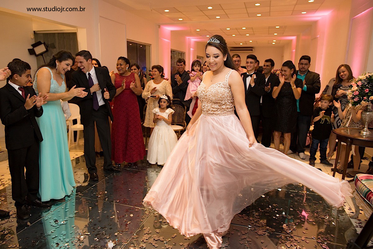 Fernanda Candido, no chez vous, em campina grande, festa
Fotografo de 15 anos, fotos de casamento, 15 anos, debutante, fotos modernas, fotos descontraidas, aniversarios, valsa, dança maluca, dança , fotografo de casamento em caruaru,melhor fotografo de ca