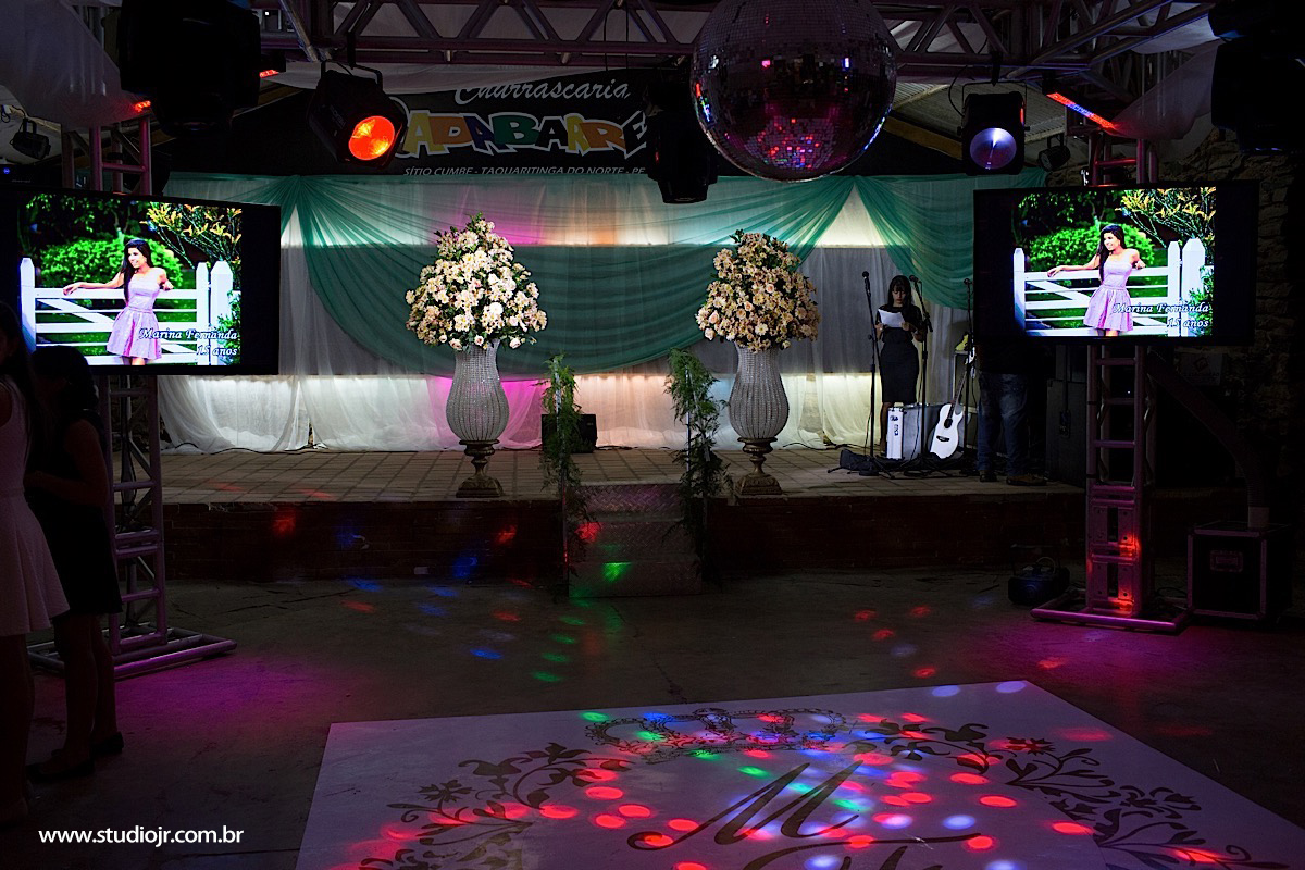 15 anos Marina em Taquaritinga,Fotografo de 15 anos, fotos de casamento, 15 anos, debutante, fotos modernas, fotos descontraidas, aniversarios, valsa, dança maluca, dança , fotografo de casamento em caruaru,melhor fotografo de caruaru, torit