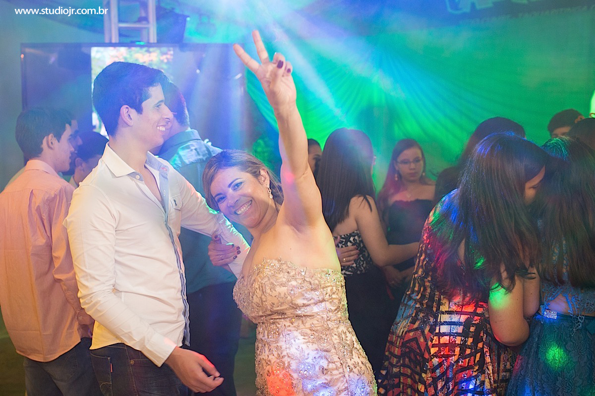 15 anos Marina em Taquaritinga,Fotografo de 15 anos, fotos de casamento, 15 anos, debutante, fotos modernas, fotos descontraidas, aniversarios, valsa, dança maluca, dança , fotografo de casamento em caruaru,melhor fotografo de caruaru, torit