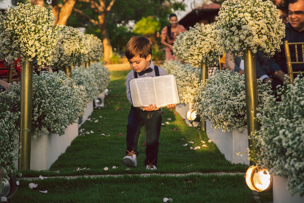 Casamento no campo, casamento ao ar livre, casamento de dia, casamento com por do sol, casamento no Hotel Fazenda Santa Fé, casamento na praia , foto de casamento,  como fazer um casamento ao ar livre, decoração casamento ao ar livre