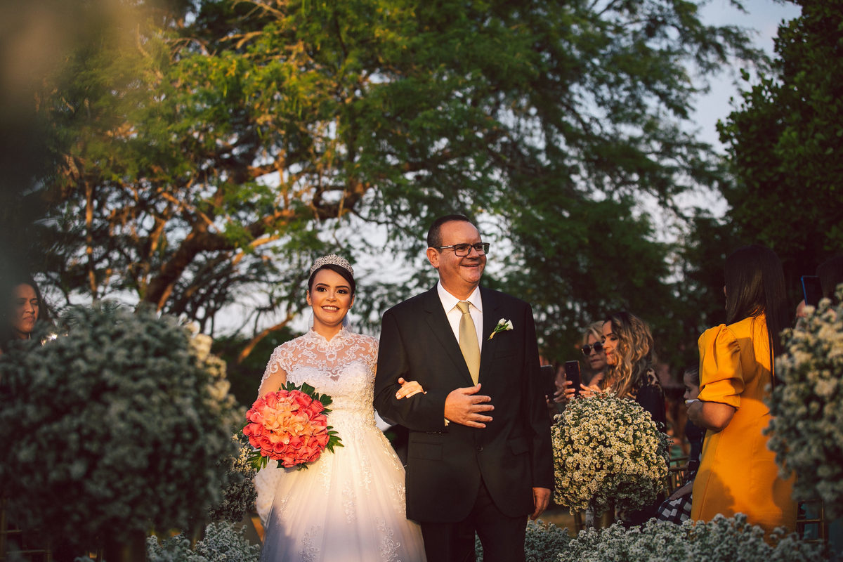 Casamento no campo, casamento ao ar livre, casamento de dia, casamento com por do sol, casamento no Hotel Fazenda Santa Fé, casamento na praia , foto de casamento,  como fazer um casamento ao ar livre, decoração casamento ao ar livre