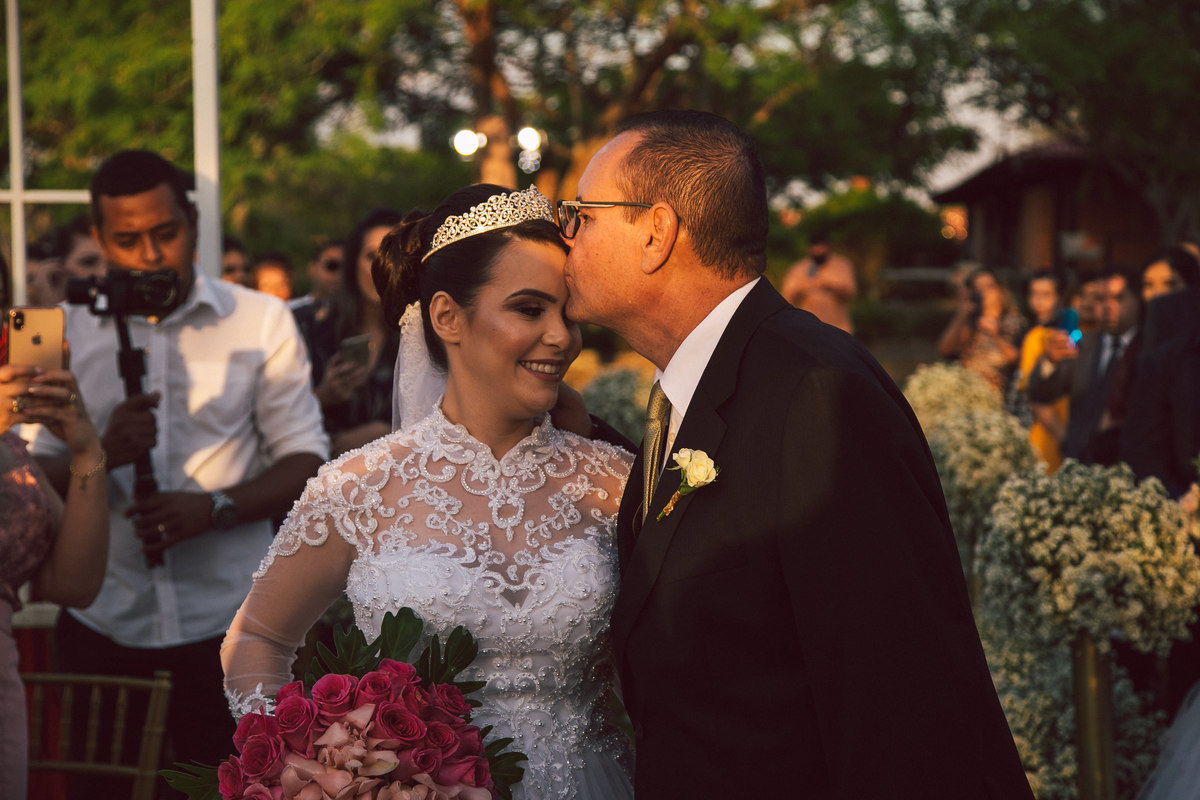 Casamento no campo, casamento ao ar livre, casamento de dia, casamento com por do sol, casamento no Hotel Fazenda Santa Fé, casamento na praia , foto de casamento,  como fazer um casamento ao ar livre, decoração casamento ao ar livre