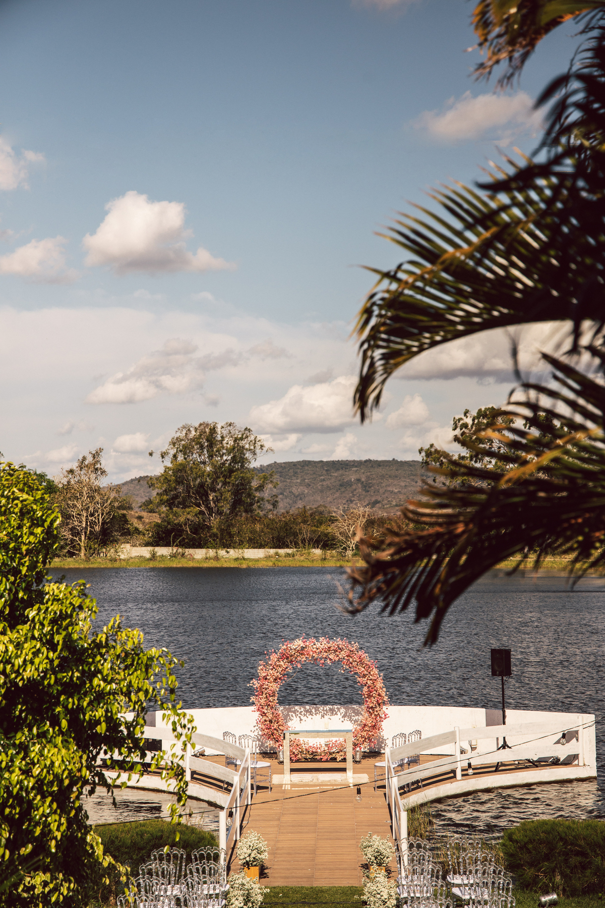 Casamento no campo, casamento ao ar livre, casamento de dia, casamento com por do sol, casamento no lago dos sonhos, casamento na praia , foto de casamento,  como fazer um casamento ao ar livre, decoração casamento ao ar livre, casamento em caruaru