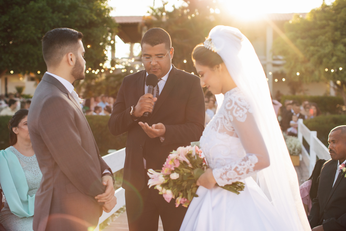 Casamento no campo, casamento ao ar livre, casamento de dia, casamento com por do sol, casamento no lago dos sonhos, casamento na praia , foto de casamento,  como fazer um casamento ao ar livre, decoração casamento ao ar livre, casamento em caruaru