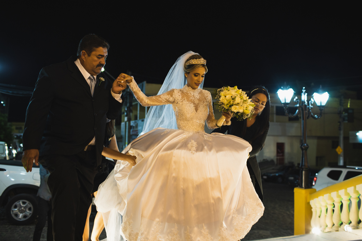 Casamento em toritama - Casamento clássico - Fotógrafo de casamento- Fotografo em toritama- noiva - casamento dos sonhos - casamento na igreja-  decoração de casamento - fotografia de casamento- making of noiva