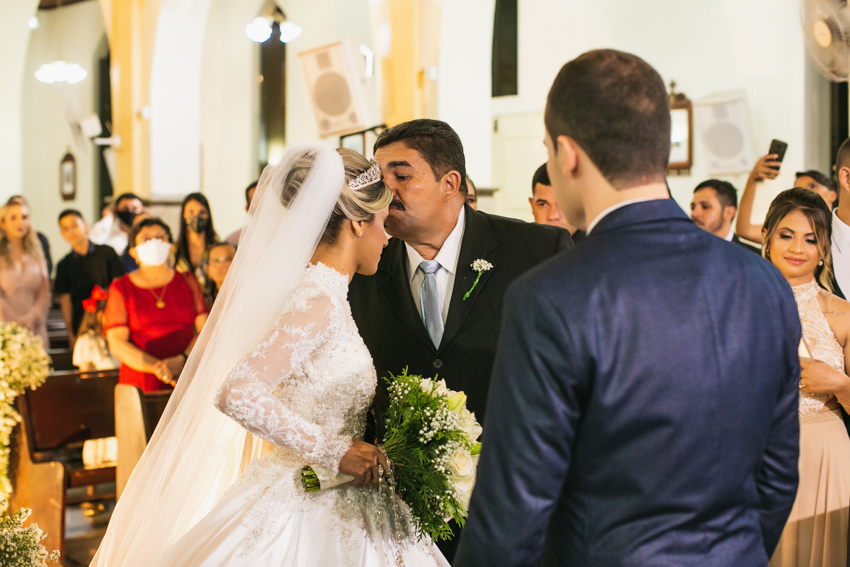 Casamento em toritama - Casamento clássico - Fotógrafo de casamento- Fotografo em toritama- noiva - casamento dos sonhos - casamento na igreja-  decoração de casamento - fotografia de casamento- making of noiva