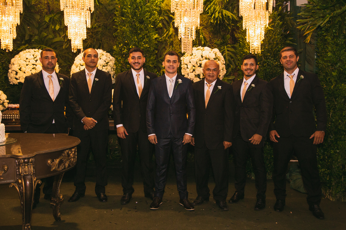 Casamento em toritama - Casamento clássico - Fotógrafo de casamento- Fotografo em toritama- noiva - casamento dos sonhos - casamento na igreja-  decoração de casamento - fotografia de casamento- making of noiva